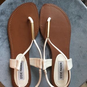 Steve Madden Sz 8.5 White and Gold Sandals